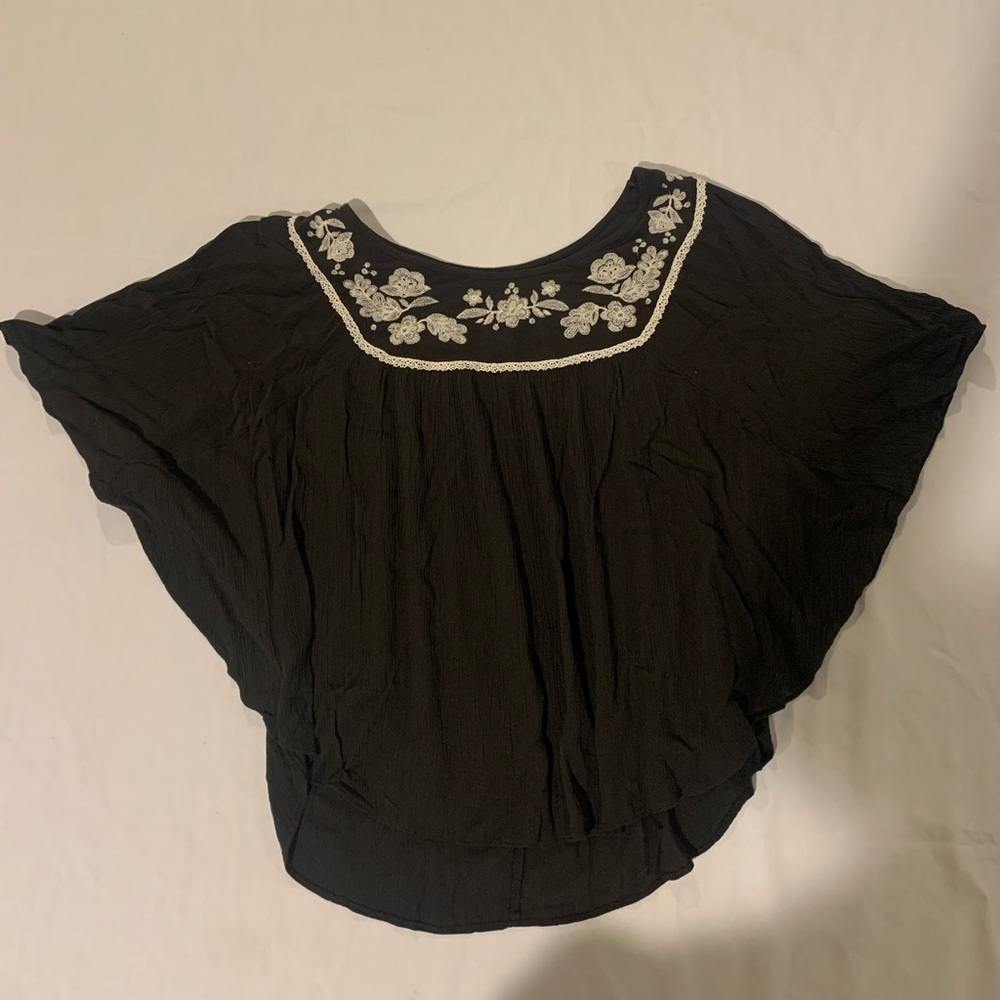 Women’s Floral Neck Blouse